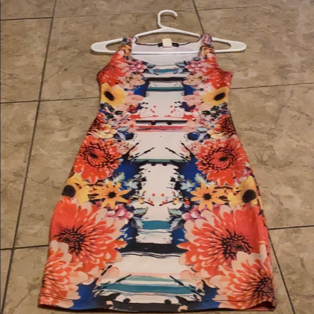 Medium dress